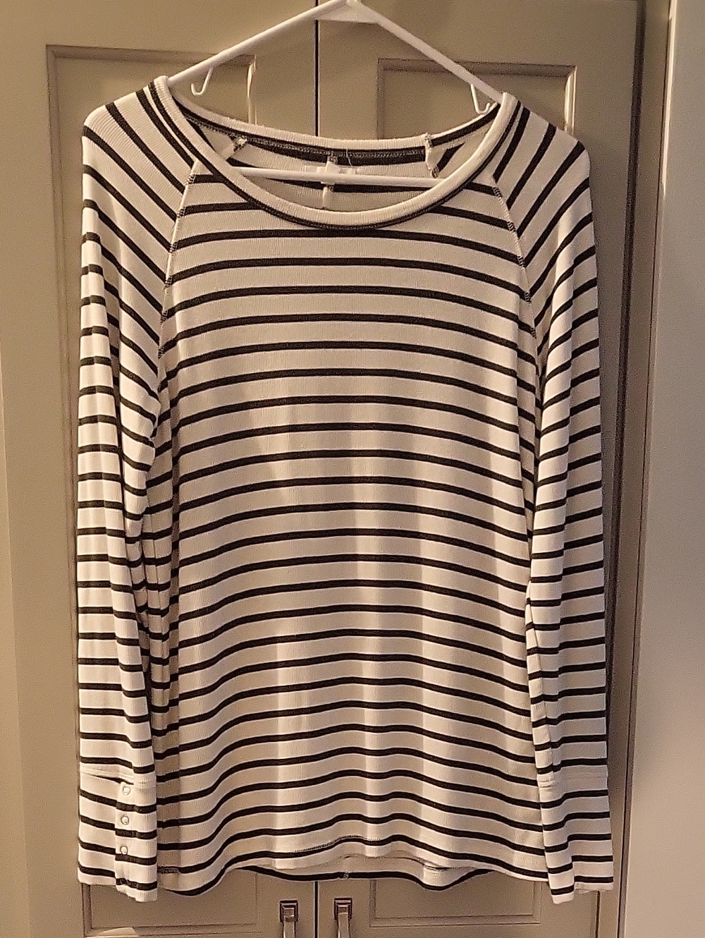 Maurices White and Gray Striped Long Sleeve Top